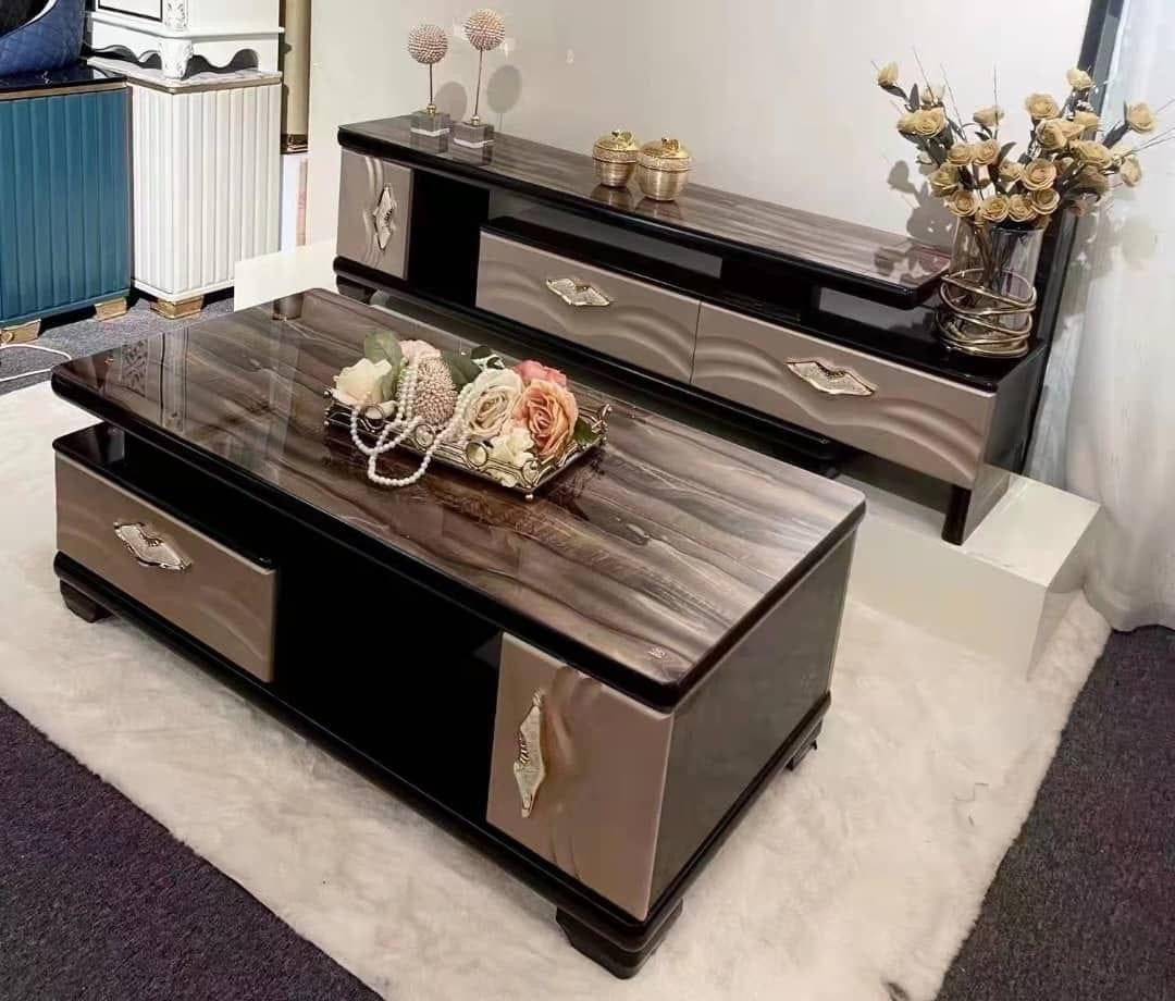 Ensemble table basse et Tv