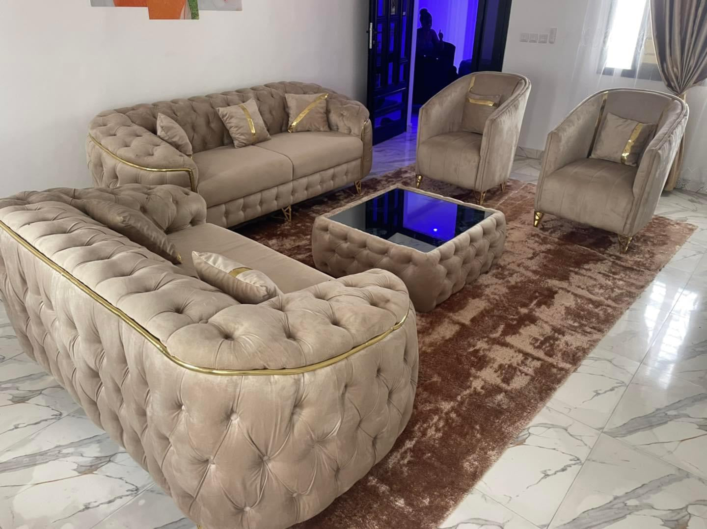 Salon Royal 8 Places – Élégance & Confort Haut de Gamme