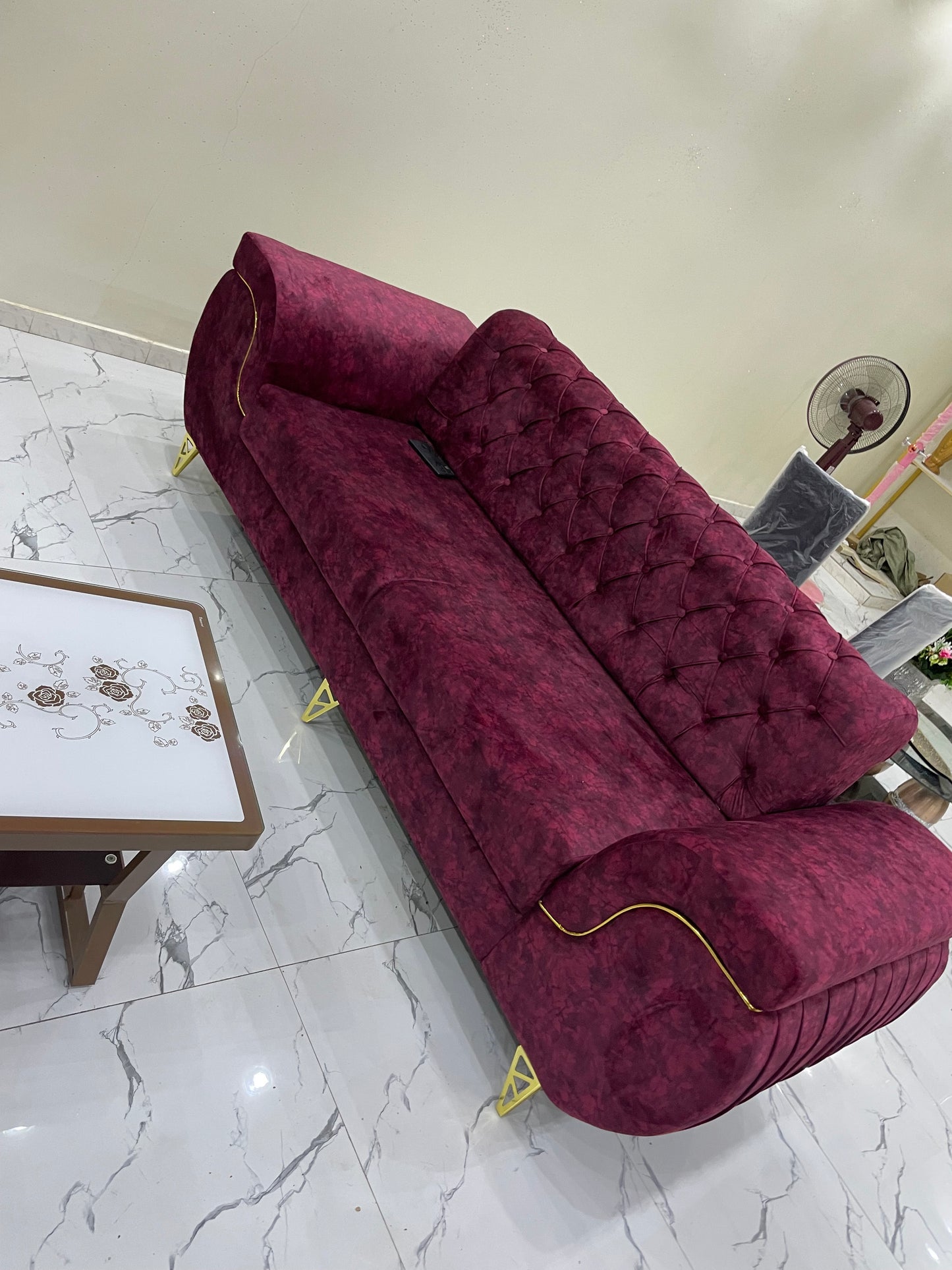 Salon Royal 8 Places – Élégance & Confortable