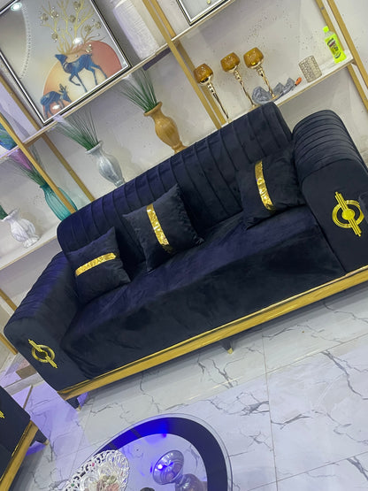 Salon 8 place Locale